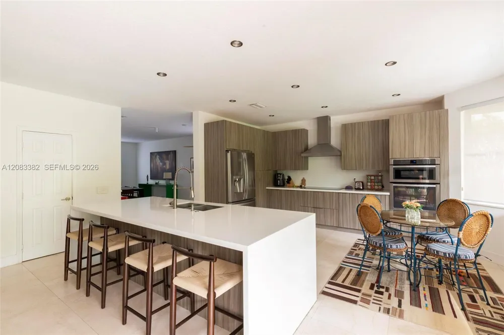 3652 Falcon Ridge Cir #0 Weston, FL 33331