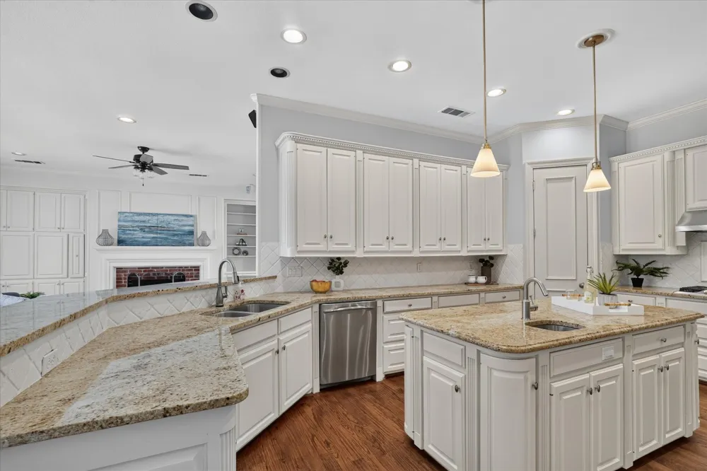 4816 Sandestin Drive Dallas, TX 75287