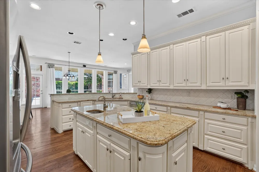 4816 Sandestin Drive Dallas, TX 75287