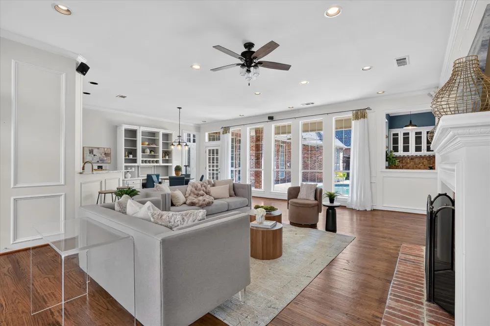 4816 Sandestin Drive Dallas, TX 75287