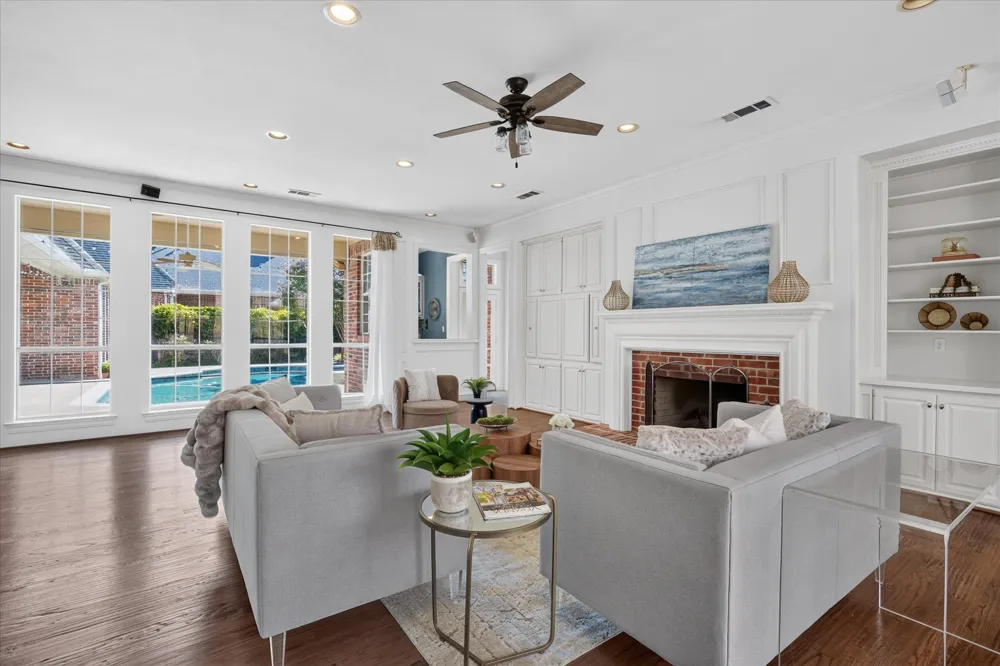 4816 Sandestin Drive Dallas, TX 75287