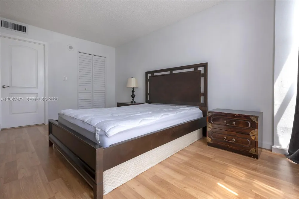 17011 Bay Rd #716 Sunny Isles Beach, FL 33160