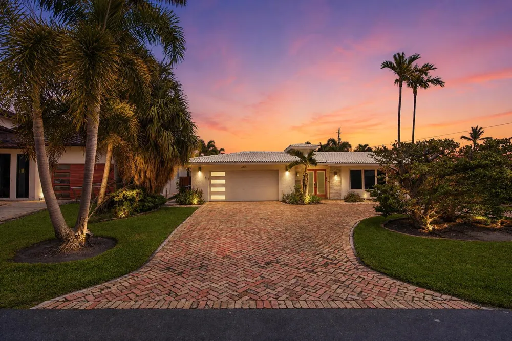 4710 NE 27TH AVENUE Fort Lauderdale, FL 33308