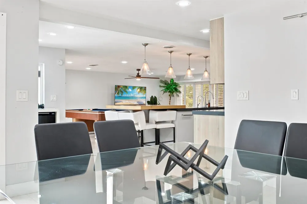 4710 NE 27TH AVENUE Fort Lauderdale, FL 33308