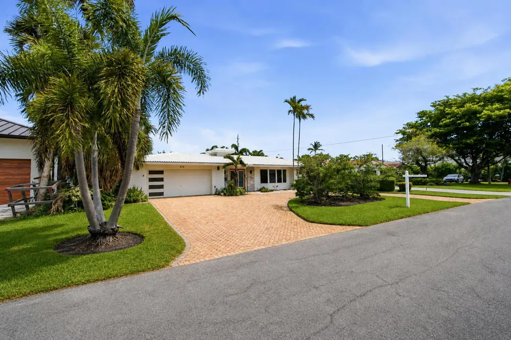 4710 NE 27TH AVENUE Fort Lauderdale, FL 33308