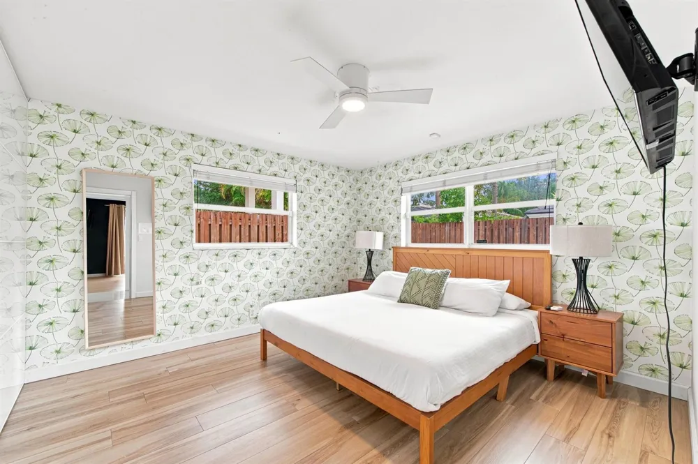 4710 NE 27TH AVENUE Fort Lauderdale, FL 33308