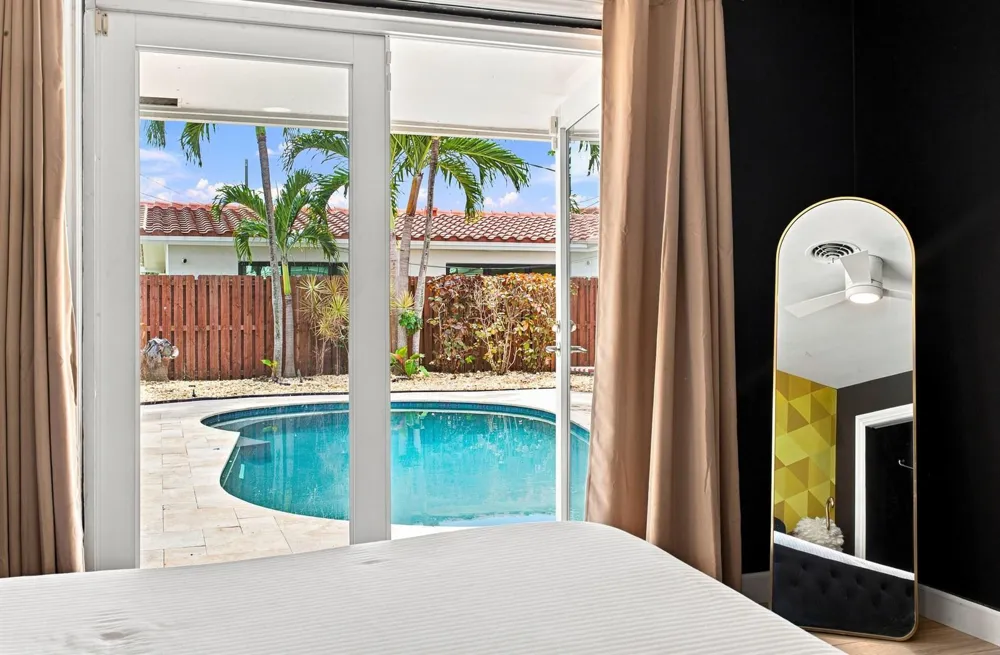 4710 NE 27TH AVENUE Fort Lauderdale, FL 33308