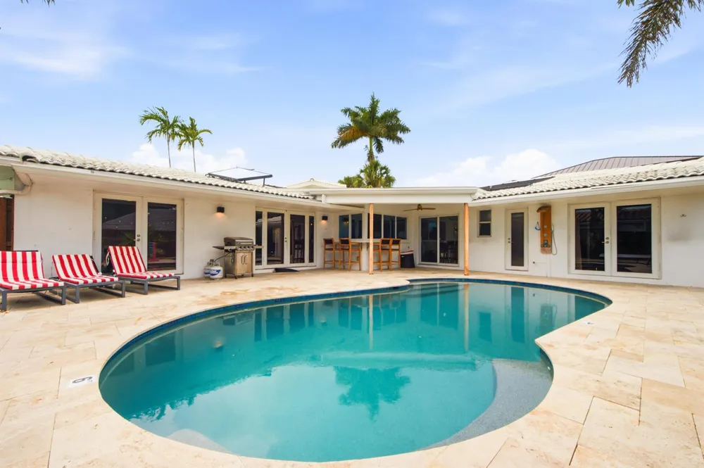 4710 NE 27TH AVENUE Fort Lauderdale, FL 33308