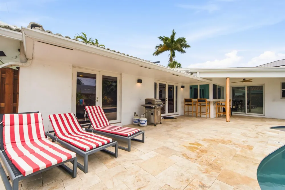 4710 NE 27TH AVENUE Fort Lauderdale, FL 33308