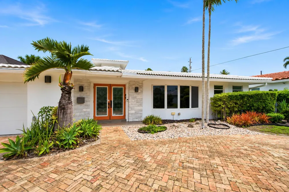 4710 NE 27TH AVENUE Fort Lauderdale, FL 33308