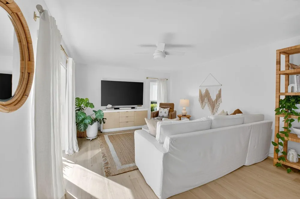 1010 NE 8th Avenue #39G Delray Beach, FL 33483
