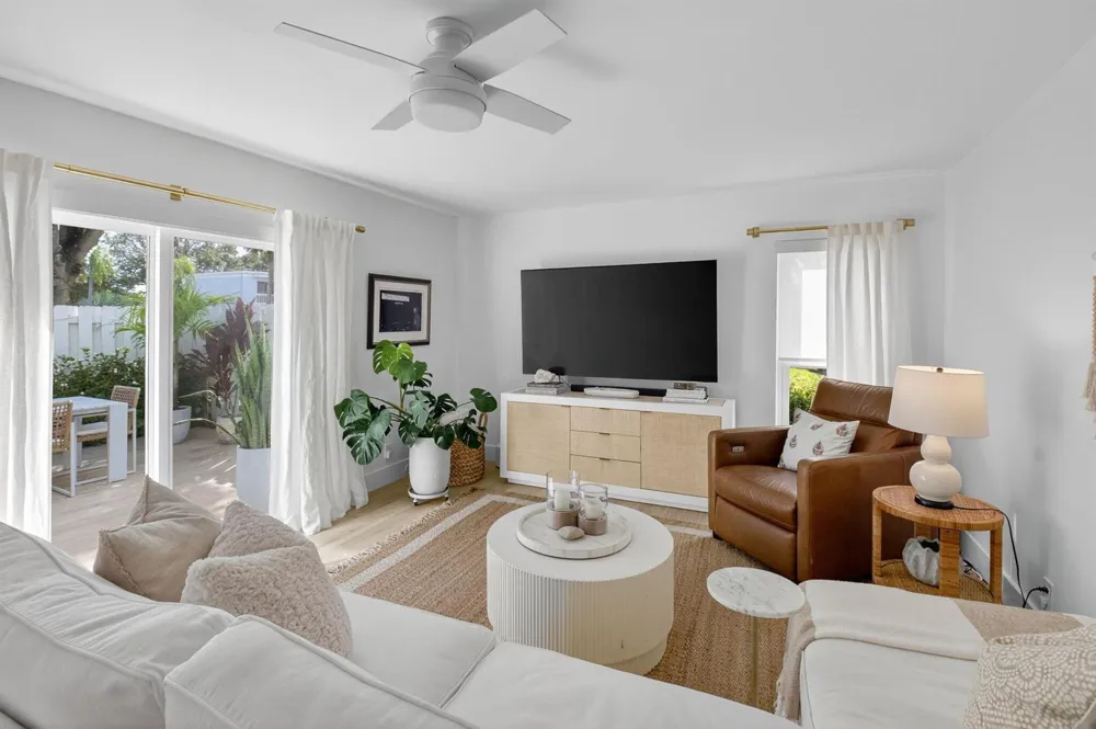 1010 NE 8th Avenue #39G Delray Beach, FL 33483