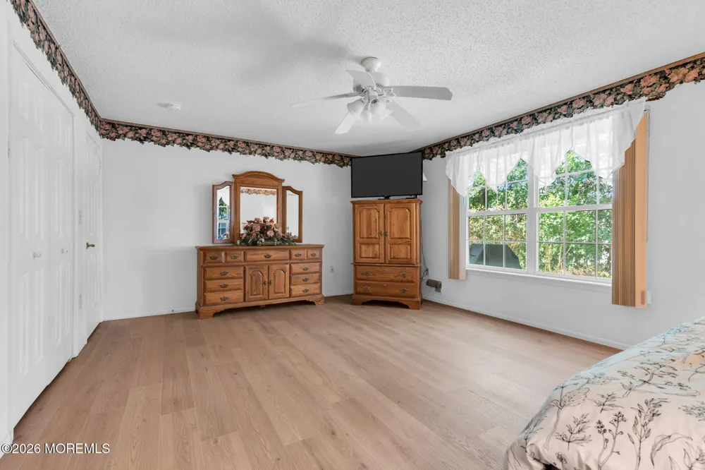 95 Sleepy Hollow Drive Brick, NJ 08724