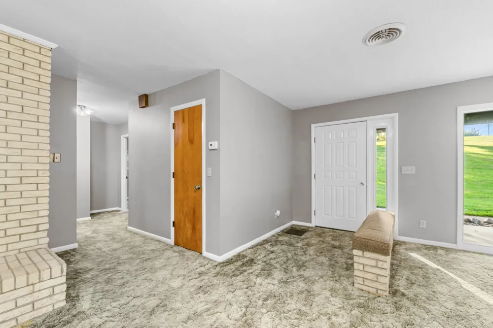 301 Sanford Ln Lawrenceburg, TN 38464