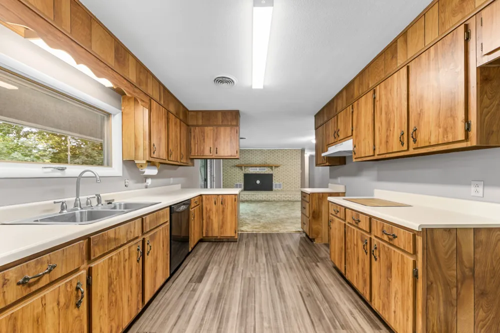 301 Sanford Ln Lawrenceburg, TN 38464
