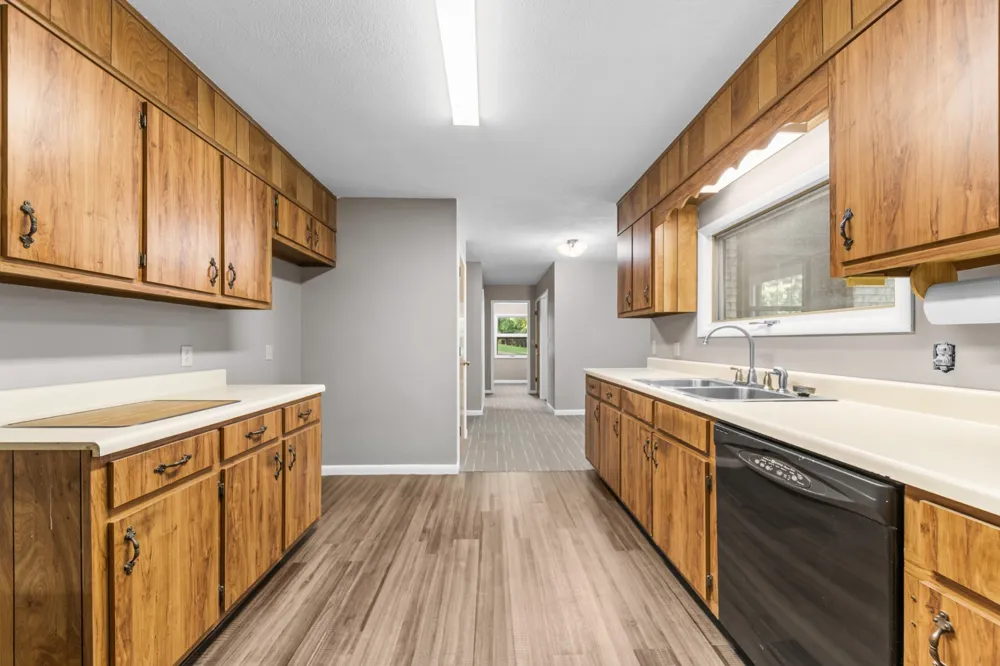 301 Sanford Ln Lawrenceburg, TN 38464