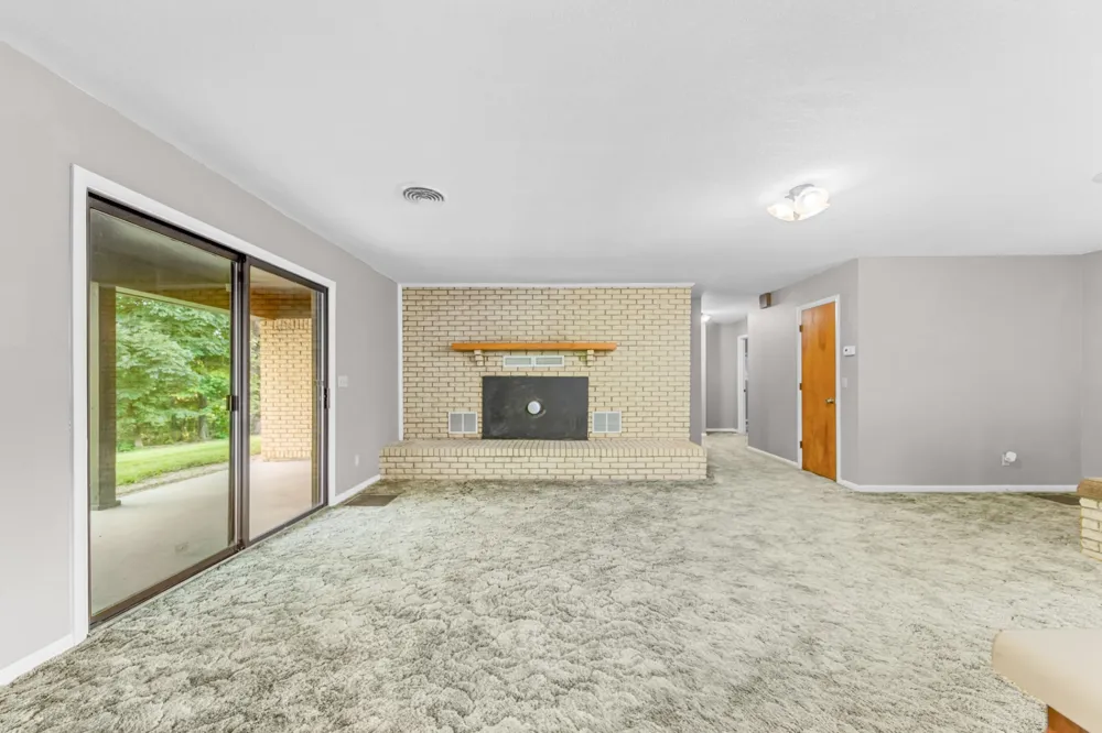 301 Sanford Ln Lawrenceburg, TN 38464