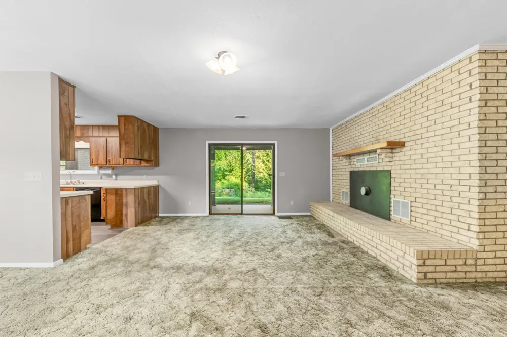 301 Sanford Ln Lawrenceburg, TN 38464