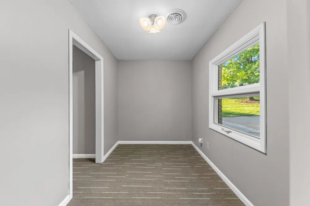 301 Sanford Ln Lawrenceburg, TN 38464