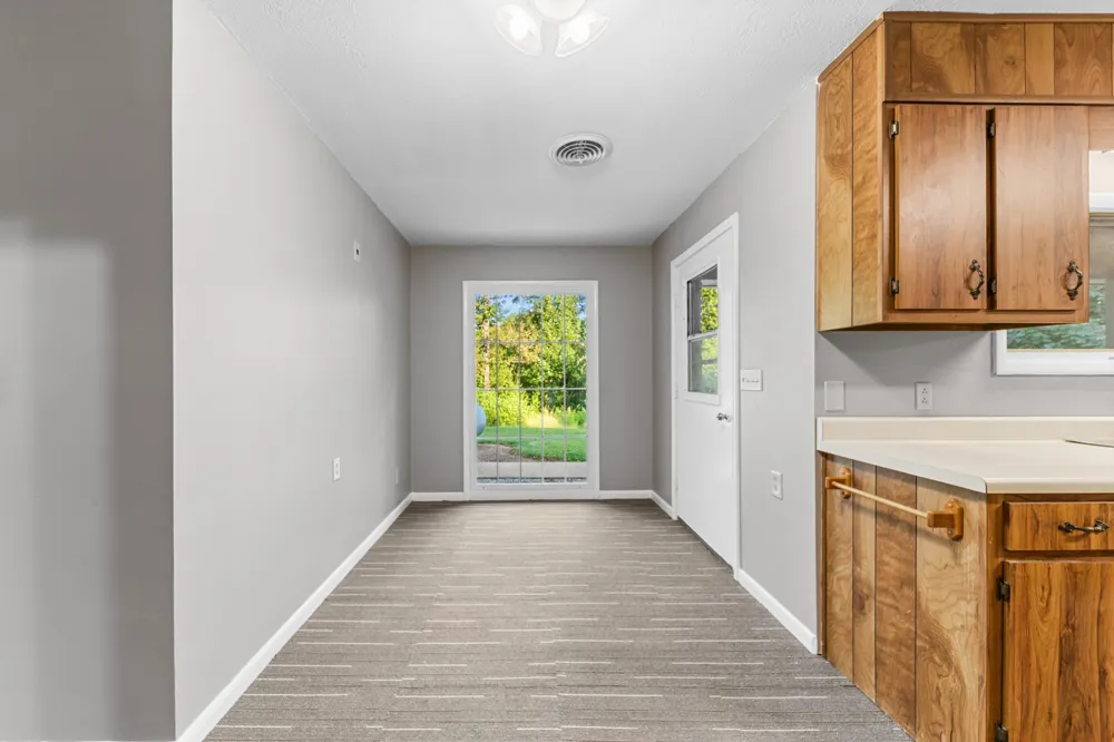 301 Sanford Ln Lawrenceburg, TN 38464