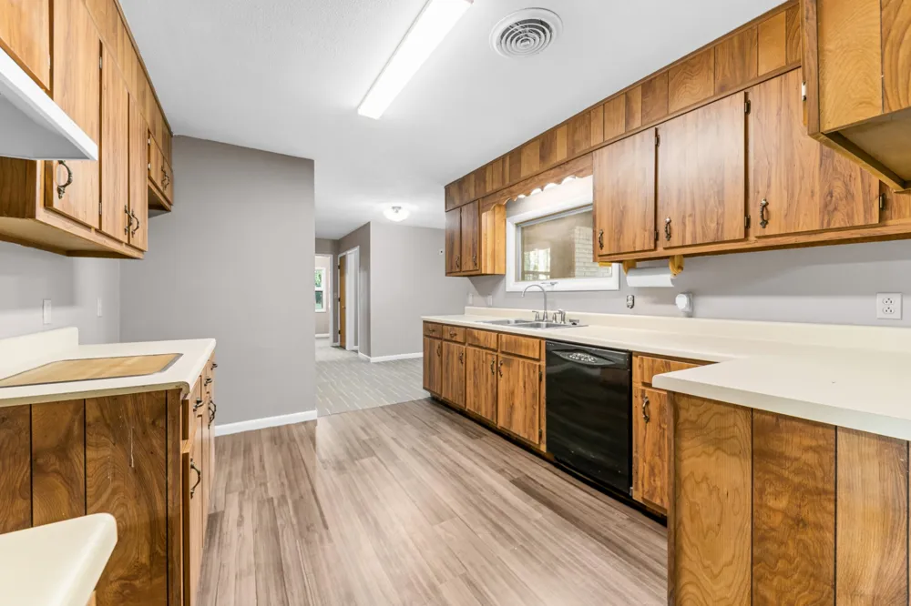 301 Sanford Ln Lawrenceburg, TN 38464