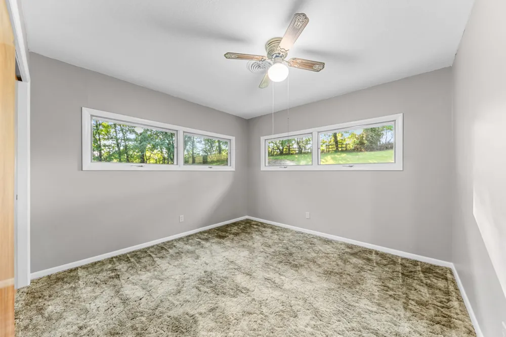 301 Sanford Ln Lawrenceburg, TN 38464