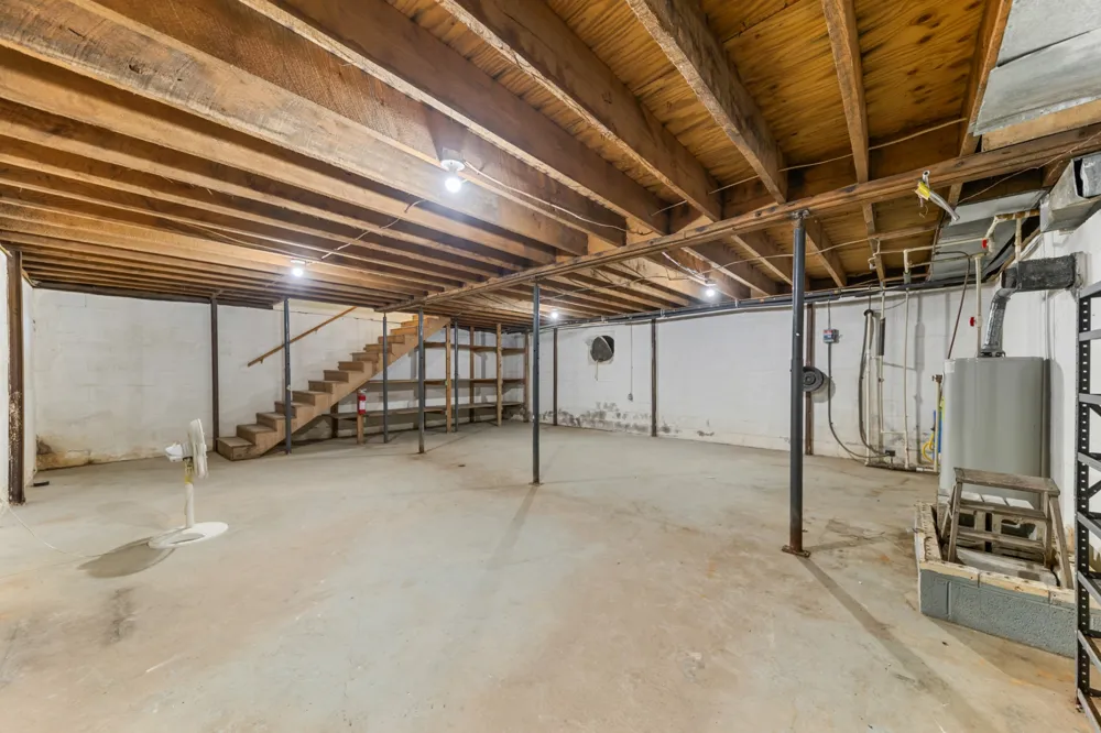 301 Sanford Ln Lawrenceburg, TN 38464