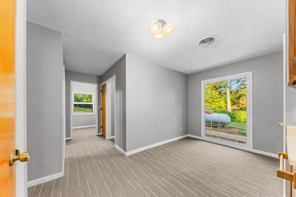 301 Sanford Ln Lawrenceburg, TN 38464