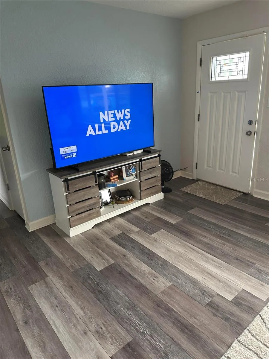 10735 63RD AVENUE Seminole, FL 33772