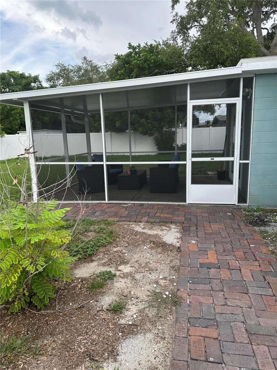 10735 63RD AVENUE Seminole, FL 33772
