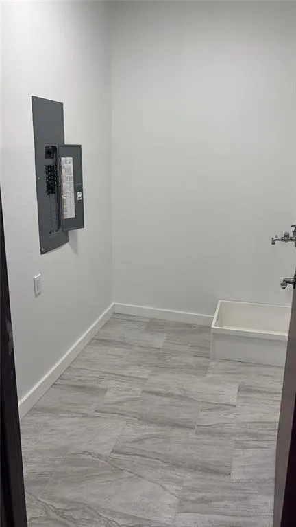 473 Clarendon Scottdale, GA 30079