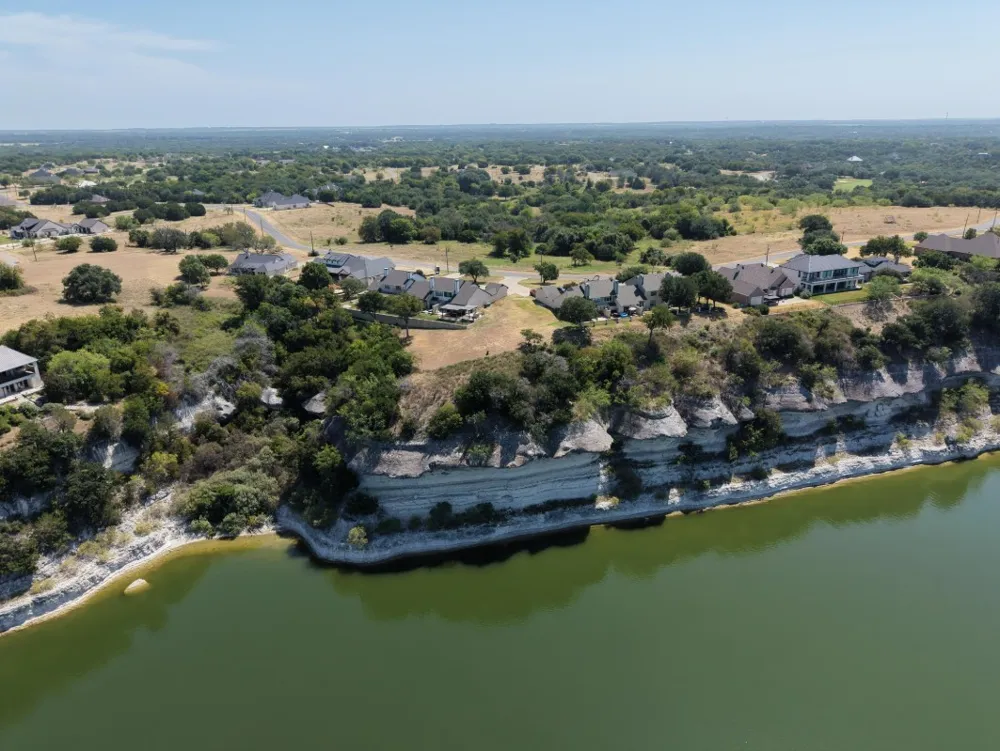19083 White Bluff Drive #106 Whitney, TX 76692