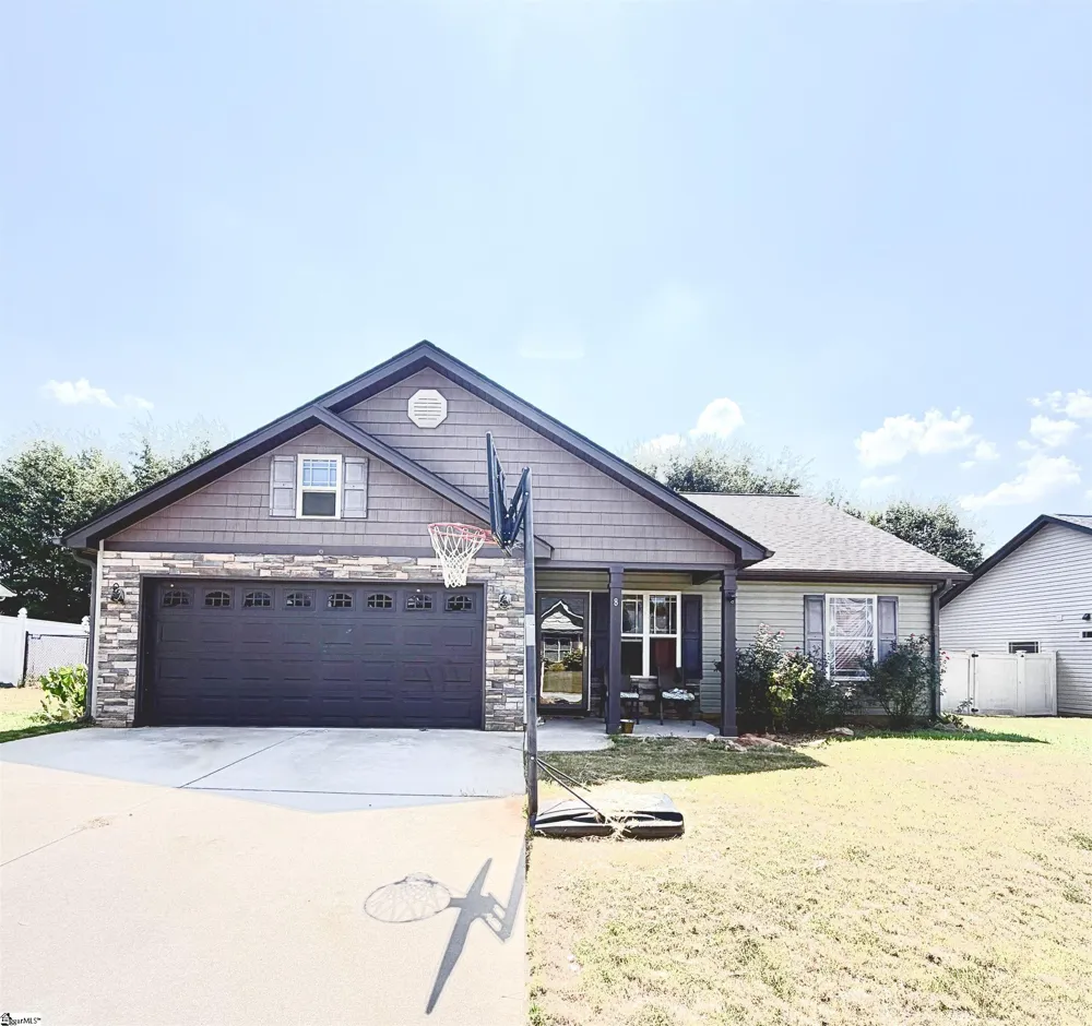 8 Robin Drive Anderson, SC 29626