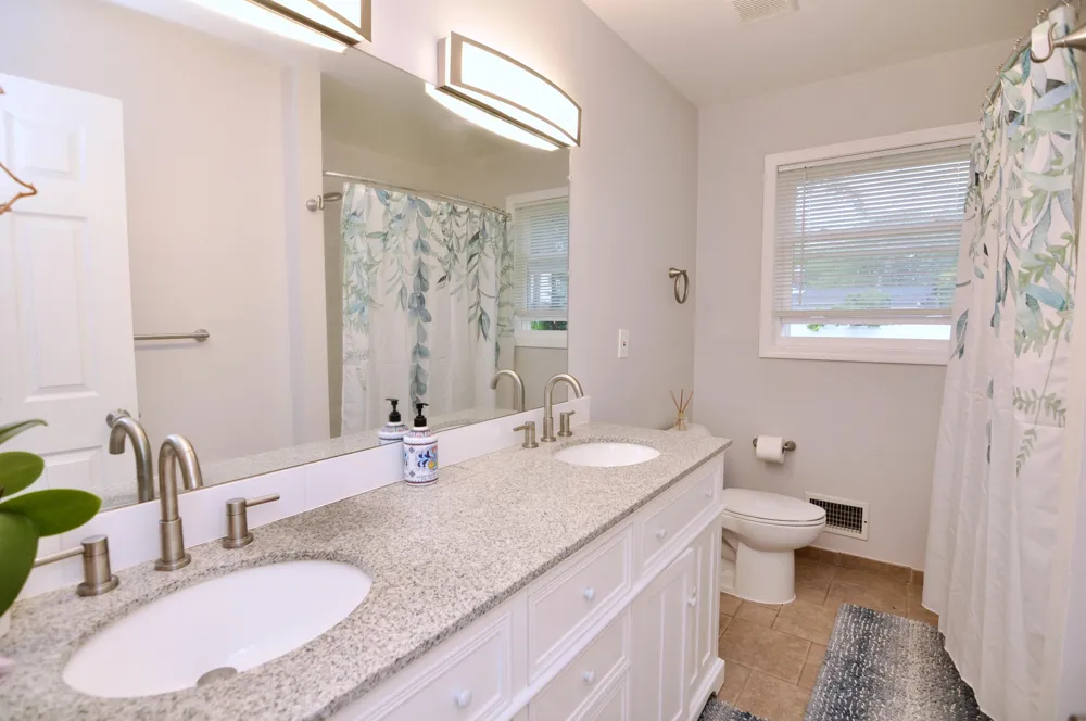 3127 Plymouth Road Ann Arbor, MI 48105
