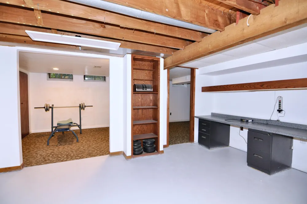 3127 Plymouth Road Ann Arbor, MI 48105