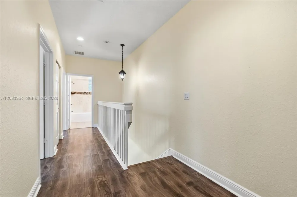 1129 SW 147th Ter Pembroke Pines, FL 33027