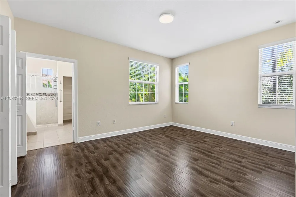 1129 SW 147th Ter Pembroke Pines, FL 33027