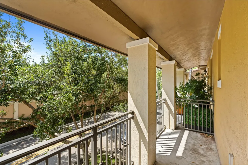 1129 SW 147th Ter Pembroke Pines, FL 33027