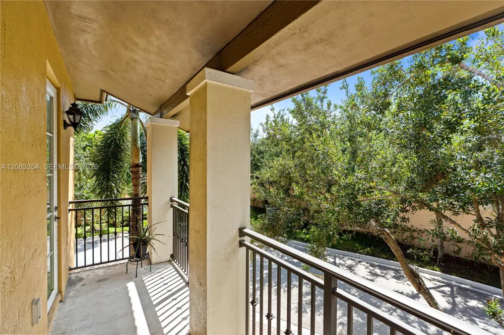 1129 SW 147th Ter Pembroke Pines, FL 33027