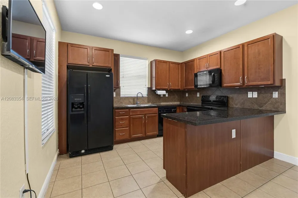 1129 SW 147th Ter Pembroke Pines, FL 33027