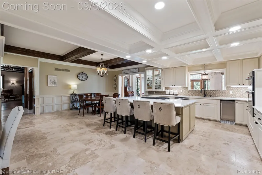 1540 Mill Race Rochester Hills City, MI 48306