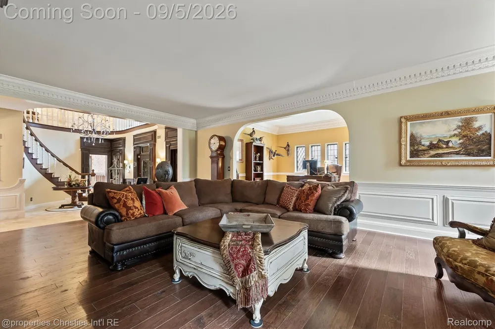 1540 Mill Race Rochester Hills City, MI 48306