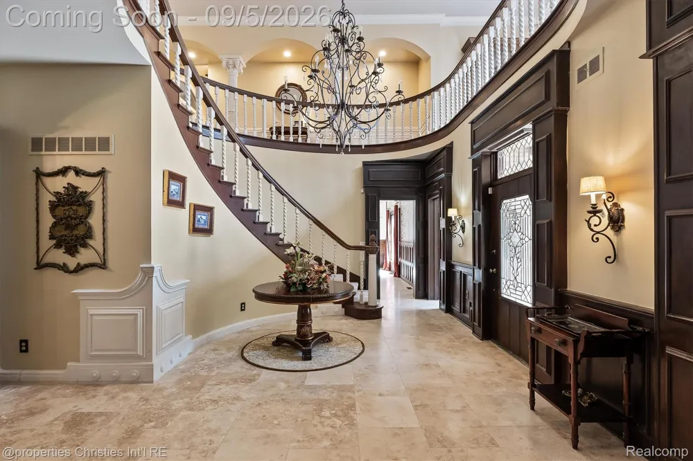 1540 Mill Race Rochester Hills City, MI 48306