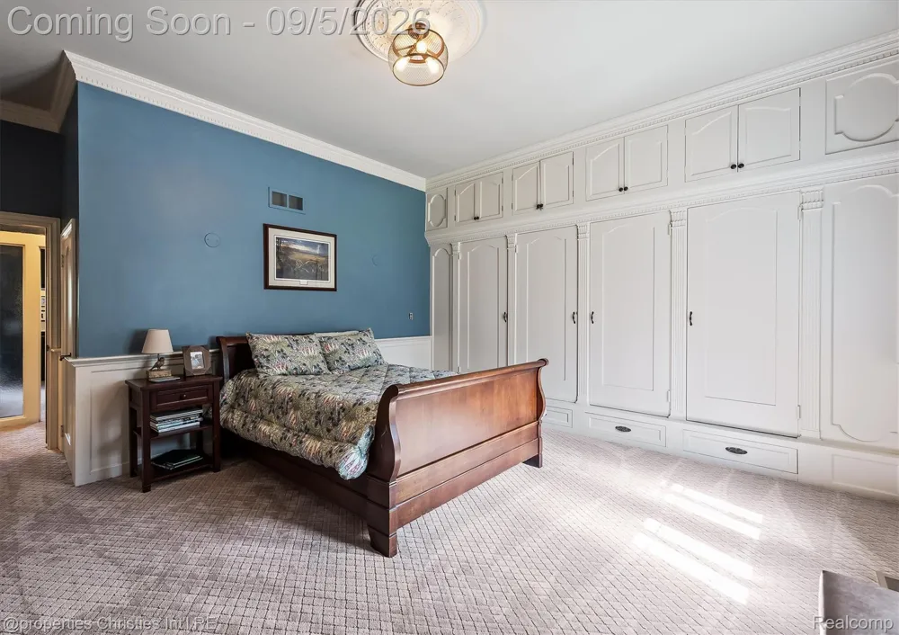 1540 Mill Race Rochester Hills City, MI 48306