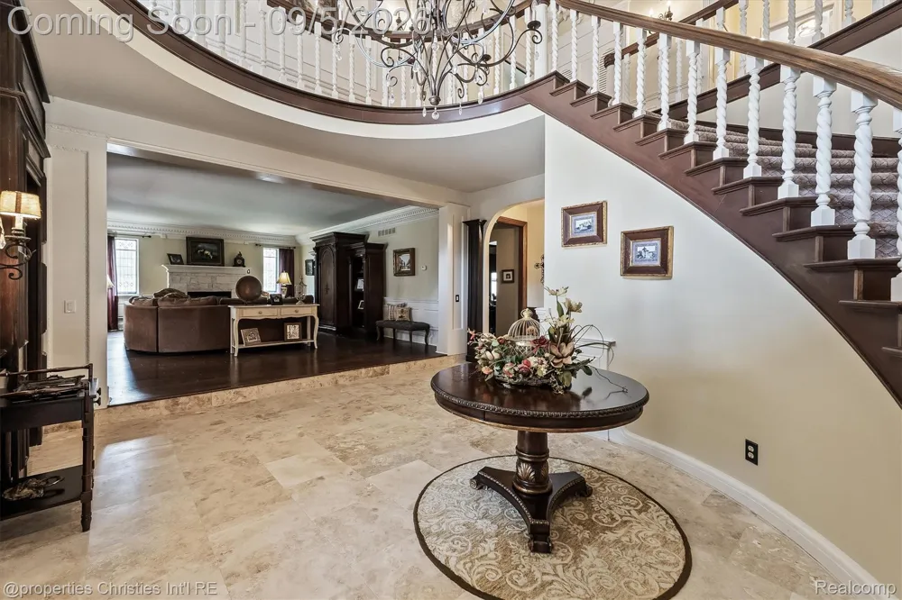 1540 Mill Race Rochester Hills City, MI 48306