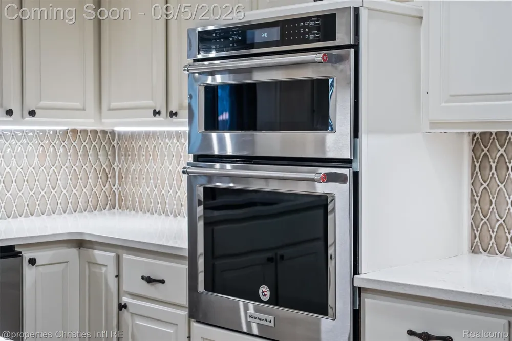1540 Mill Race Rochester Hills City, MI 48306