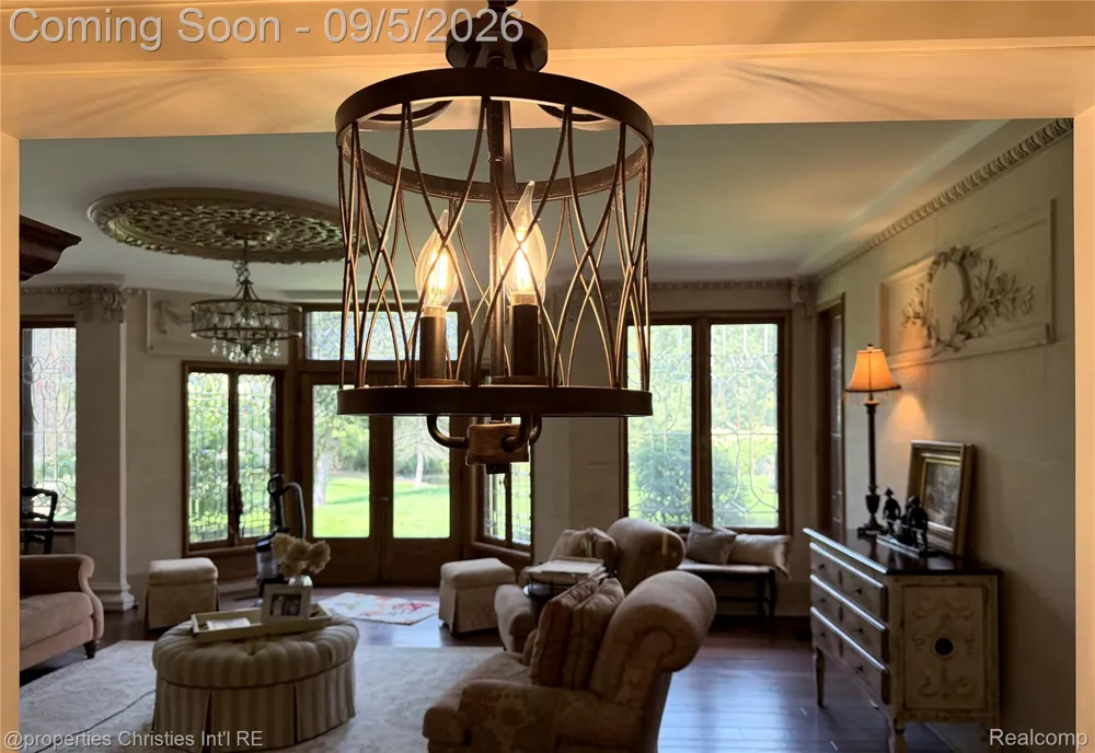 1540 Mill Race Rochester Hills City, MI 48306