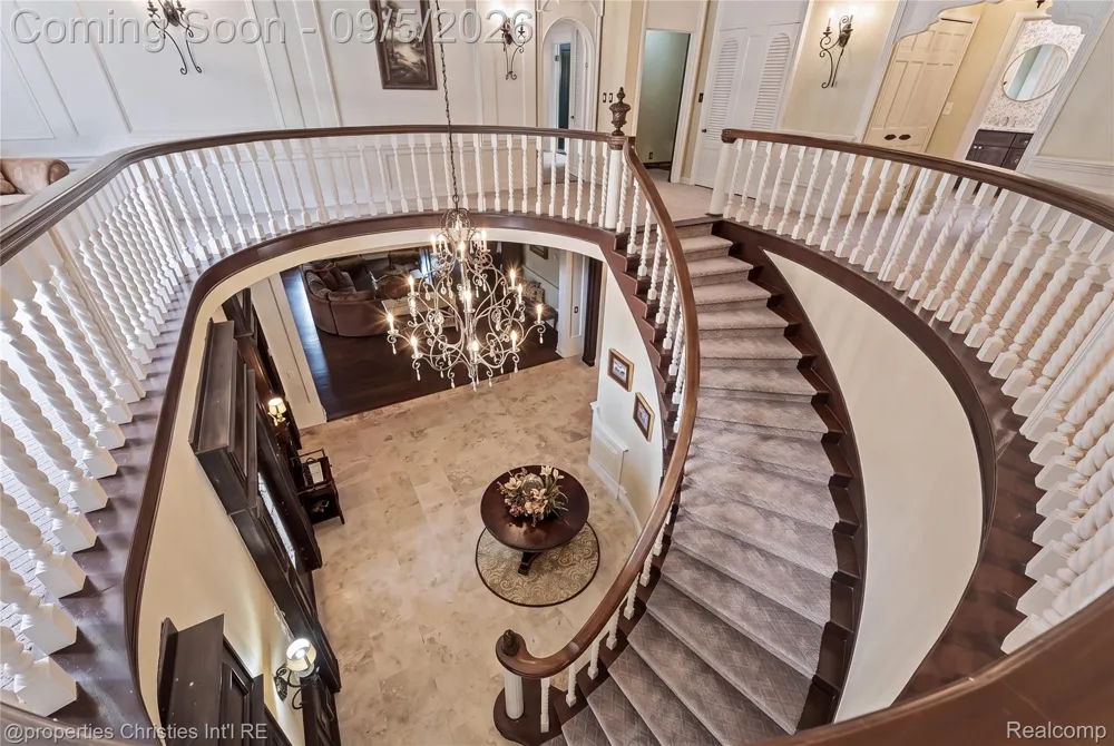 1540 Mill Race Rochester Hills City, MI 48306