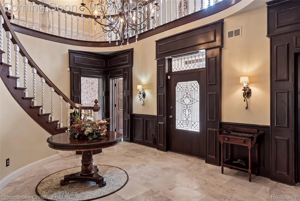 1540 Mill Race Rochester Hills City, MI 48306