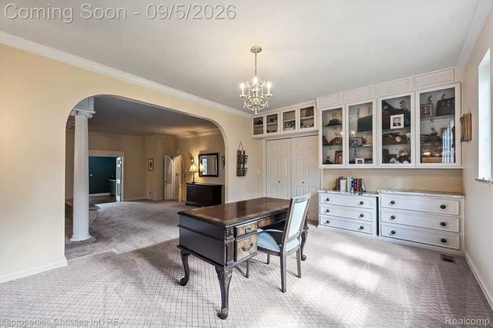 1540 Mill Race Rochester Hills City, MI 48306